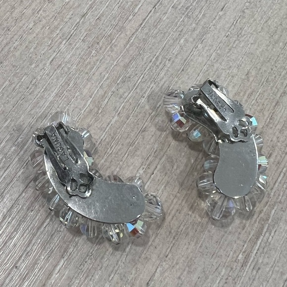 Laguna 1950s Aurora Borealis Crystal Silver Tone Clip On Earrings - Picture 2 of 4